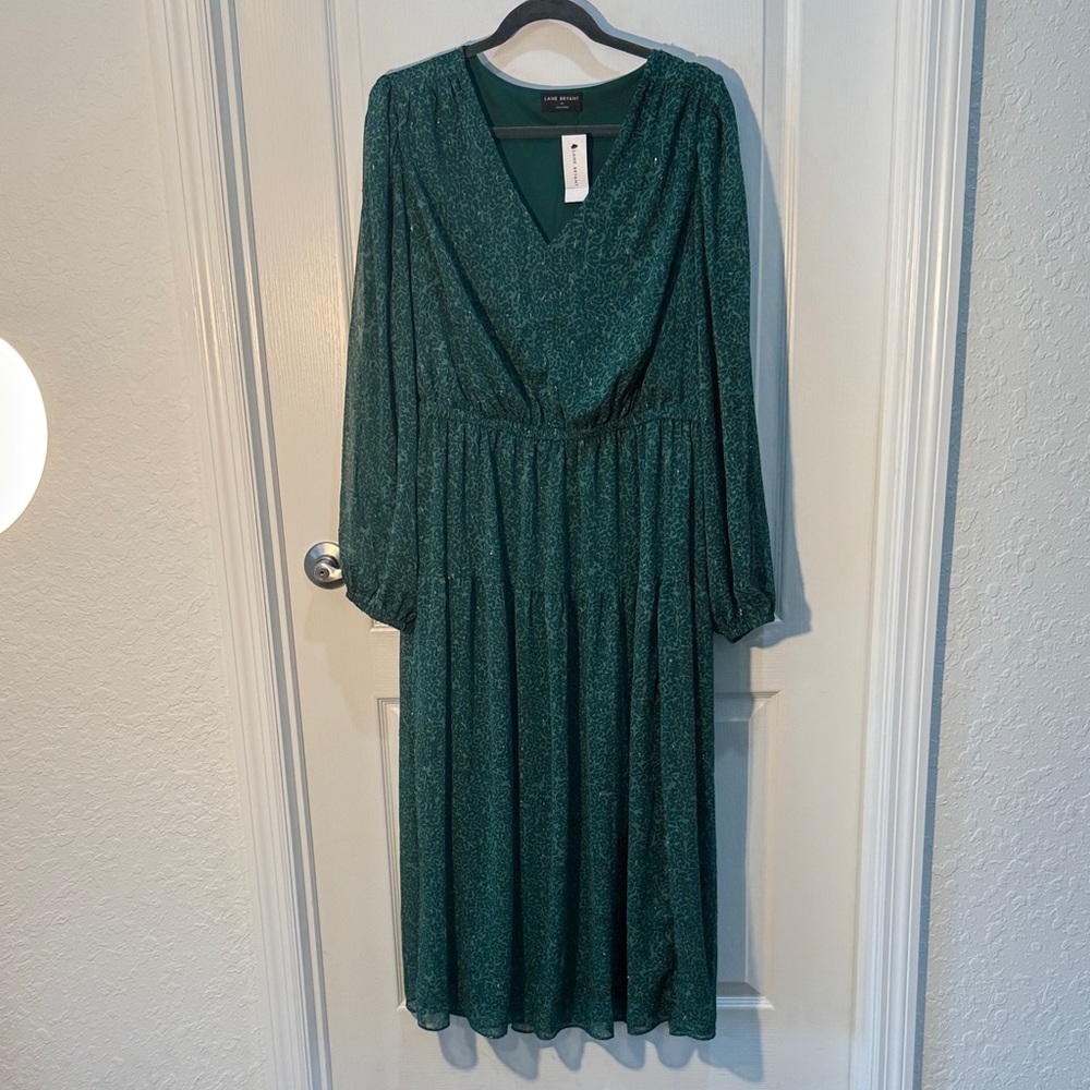 Lane Bryant Green Long Sleeve Dress V Neck Gathered Waist Sheer Arms Sz 20 NWT